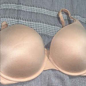 Body by Victoria’s Secret Bra